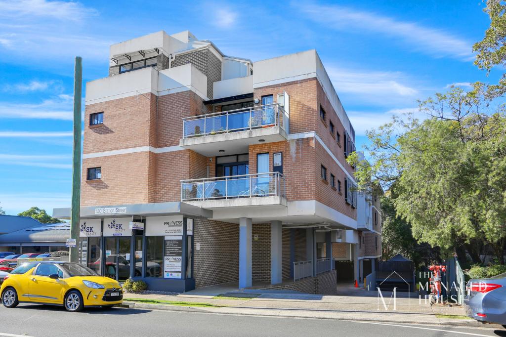 12/130 STATION ST, WENTWORTHVILLE, NSW 2145