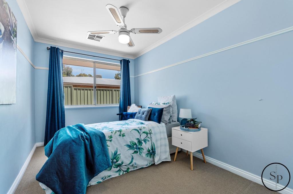 72 Victoria Cir, Greenfields, WA 6210