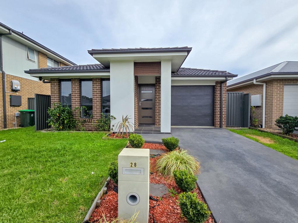 28 Limestone Ave, Spring Farm, NSW 2570