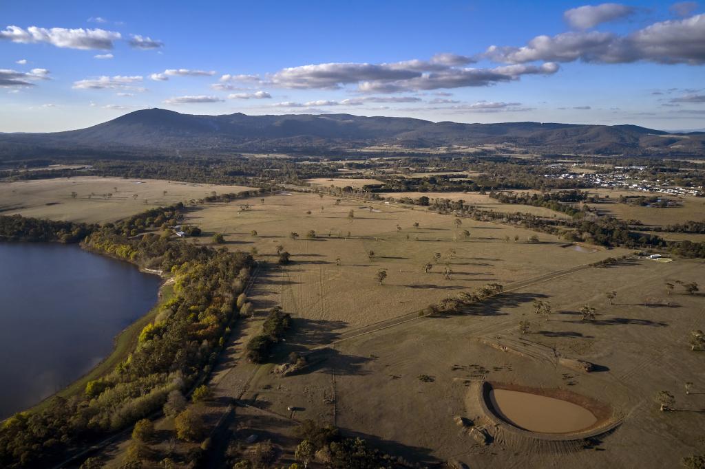 171 Ross Watt Rd, Gisborne, VIC 3437