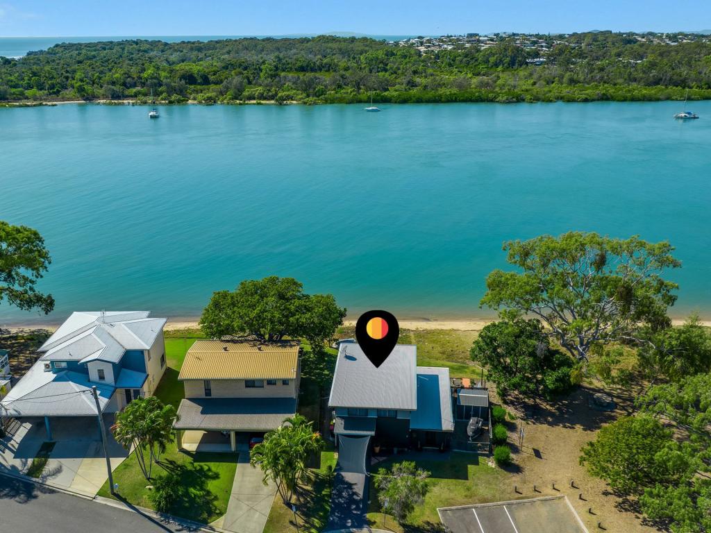 2 ISLAND ESP, BOYNE ISLAND, QLD 4680