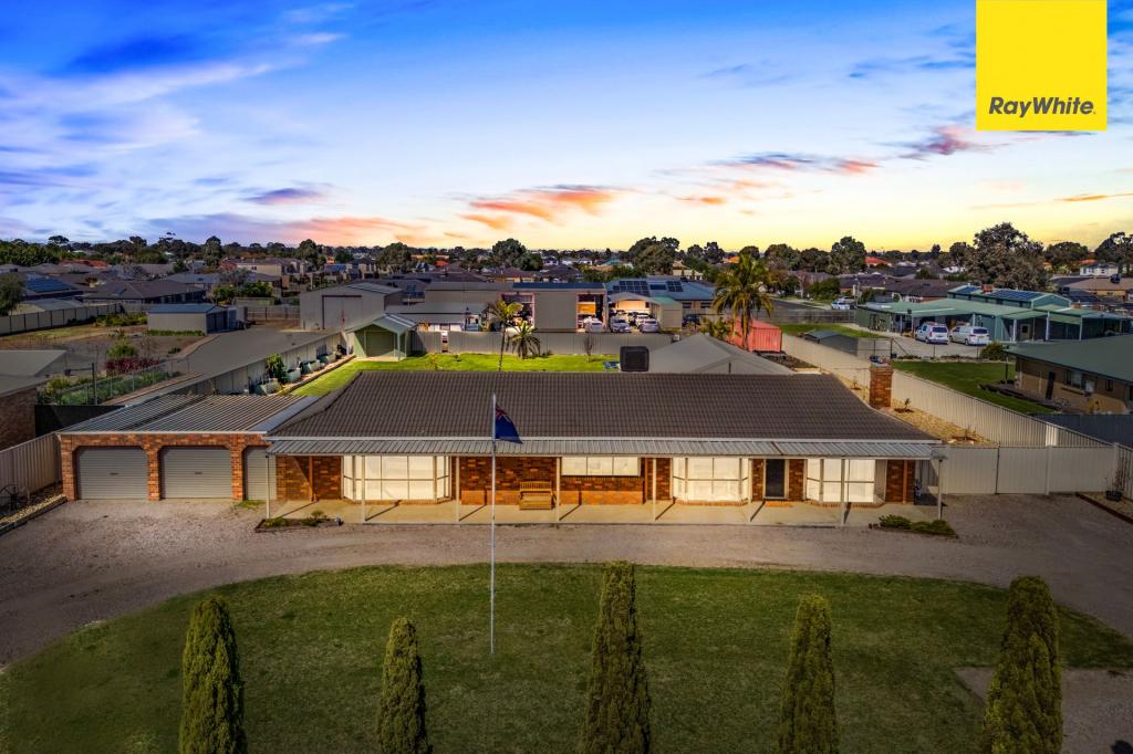 26 Gloaming Ride, Kurunjang, VIC 3337