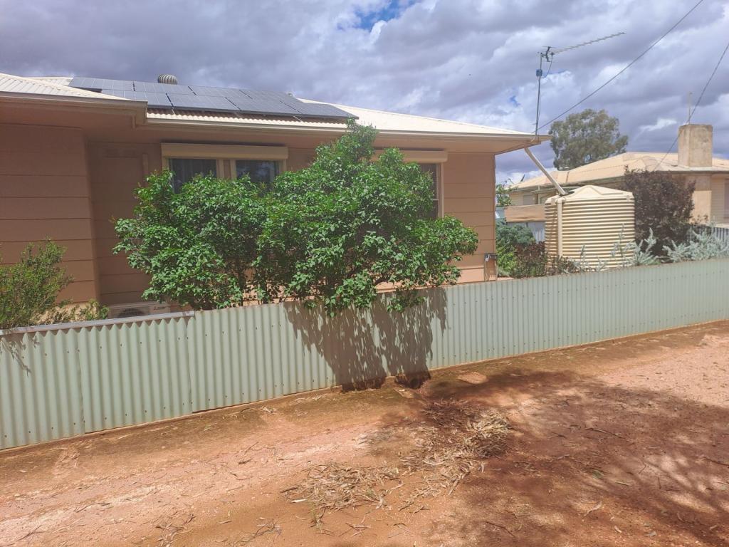 2 George St, Peterborough, SA 5422