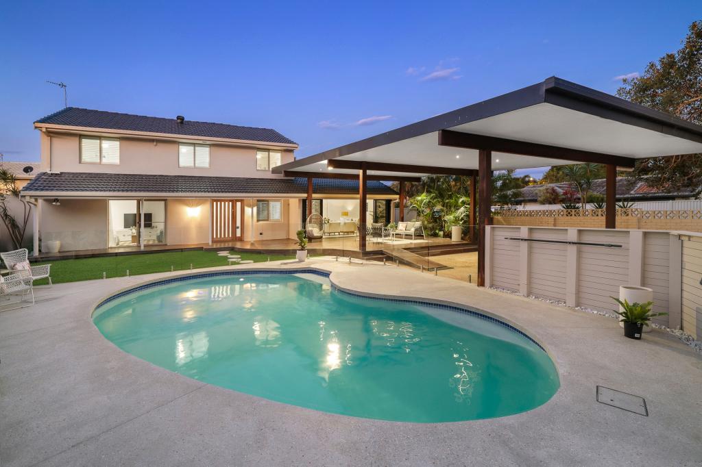 18 Wanneroo Ct, Mermaid Waters, QLD 4218