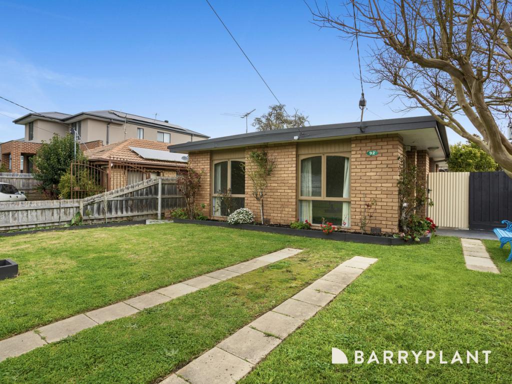 92 Seventh Ave, Rosebud, VIC 3939