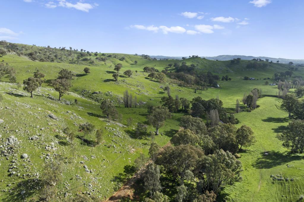 Sugarloaf Rd, Sheans Creek, VIC 3666