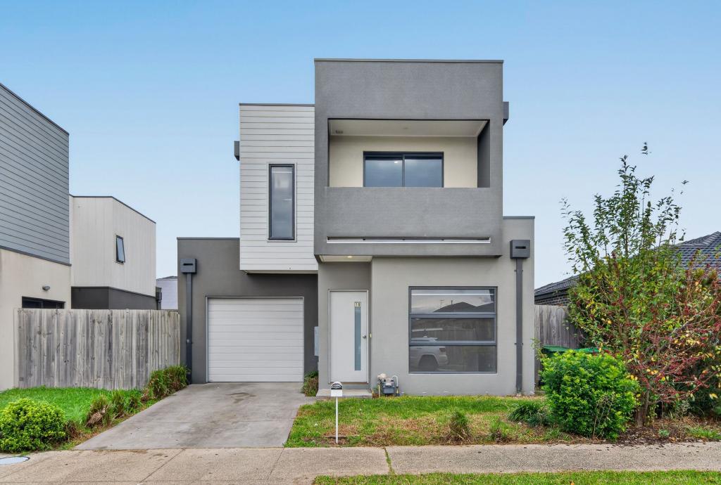 18 Aspen St, Pakenham, VIC 3810