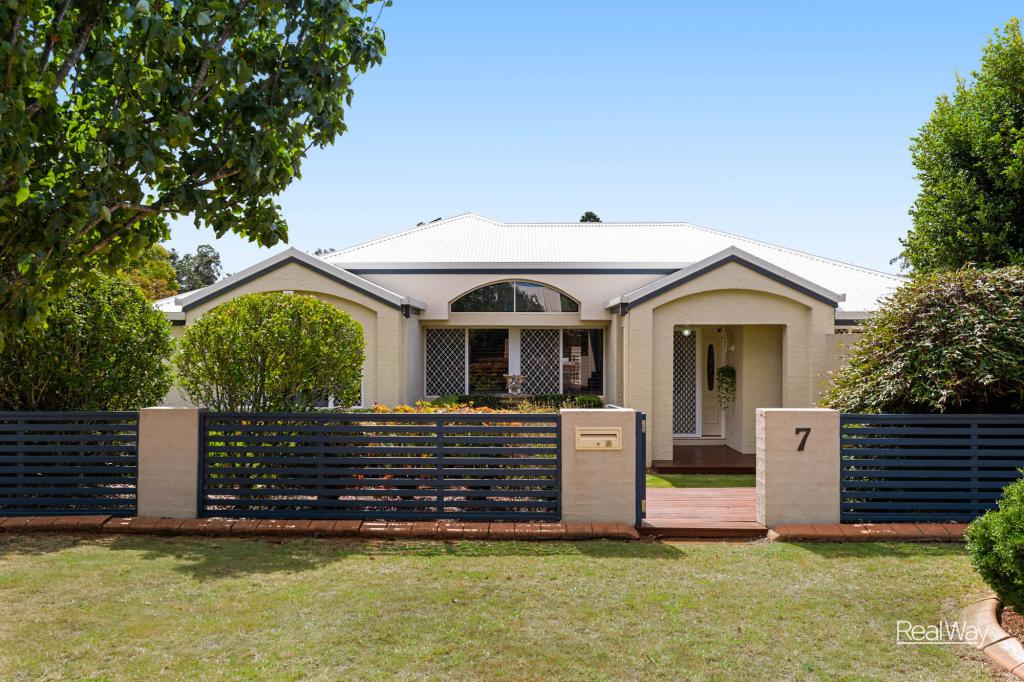 7 Pigott Dr, Rangeville, QLD 4350