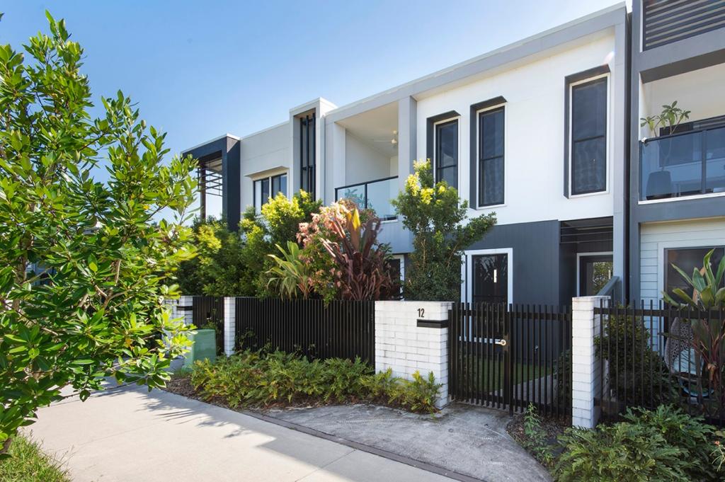 12 Parkway Tce, Palmview, QLD 4553