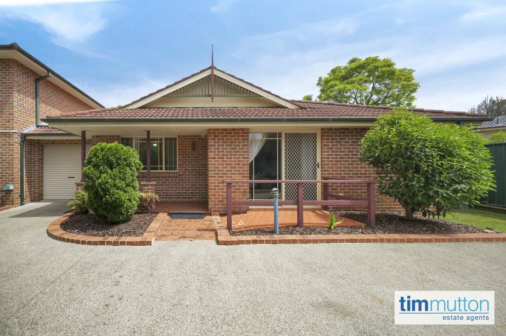 6/3 Carinya Pl, Moorebank, NSW 2170