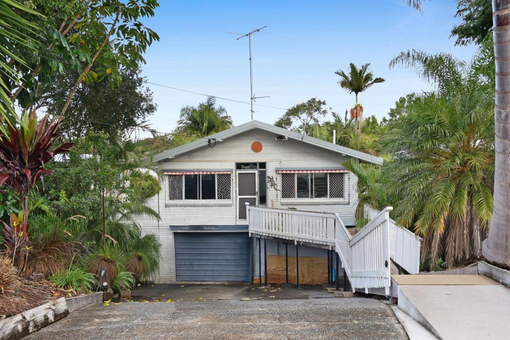 12 Gurrah Ave, Southport, QLD 4215