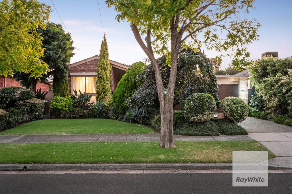 30 The Circuit, Gladstone Park, VIC 3043