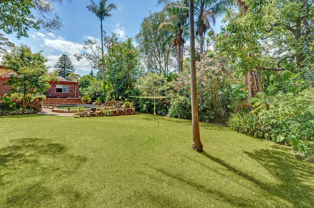 8 Queens Rd, Asquith, NSW 2077