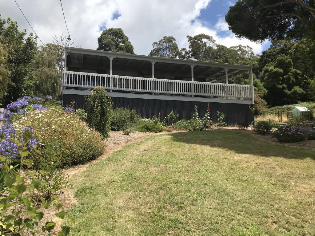 3 Robert St, Beauty Point, TAS 7270