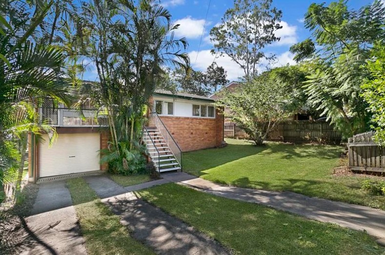 37 Ferry St, Sherwood, QLD 4075
