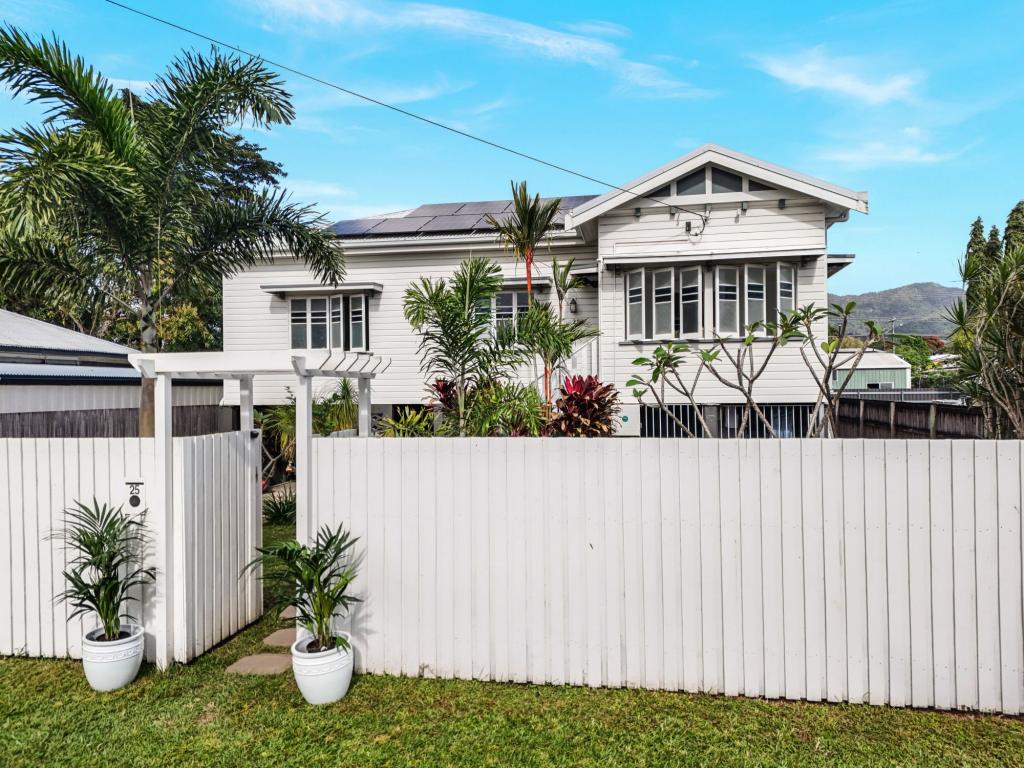 25 Dalton St, Bungalow, QLD 4870