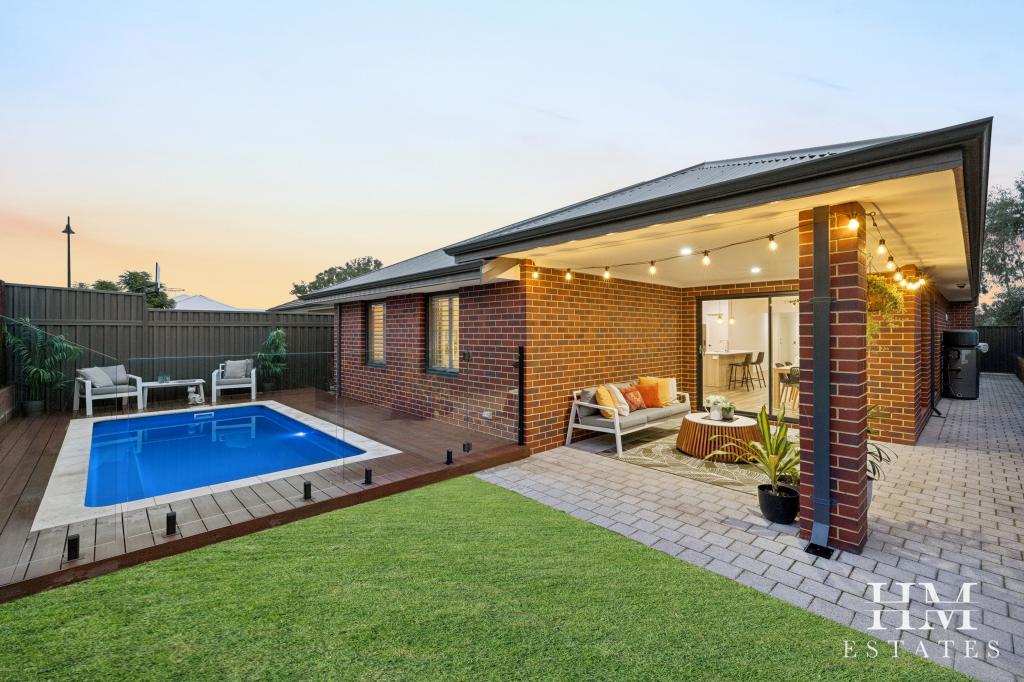 16 Berckelman Cct, South Guildford, WA 6055