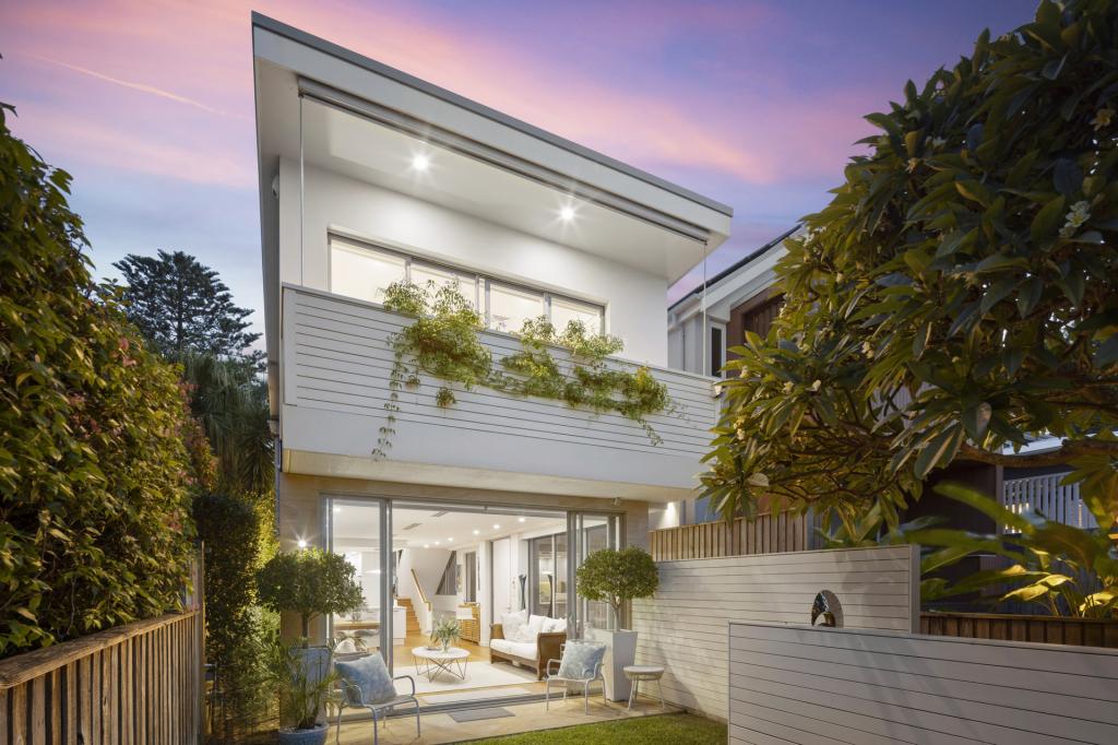 5 Undercliff Rd, Freshwater, NSW 2096