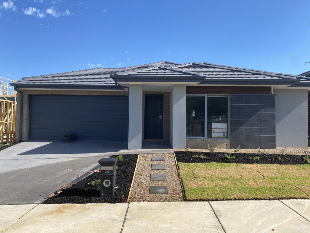 74 Duncombe Ave, Officer, VIC 3809