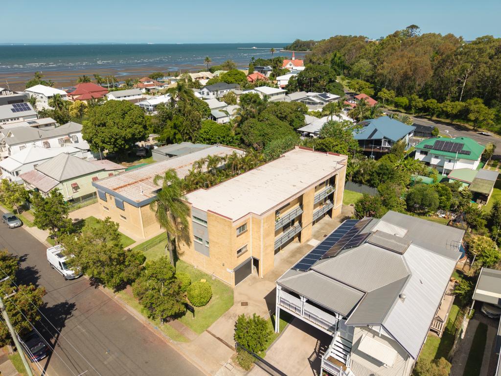 2/27 SECOND AVE, SANDGATE, QLD 4017