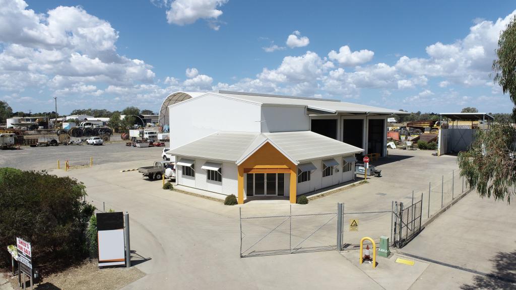 45 COTTONVIEW RD, EMERALD, QLD 4720