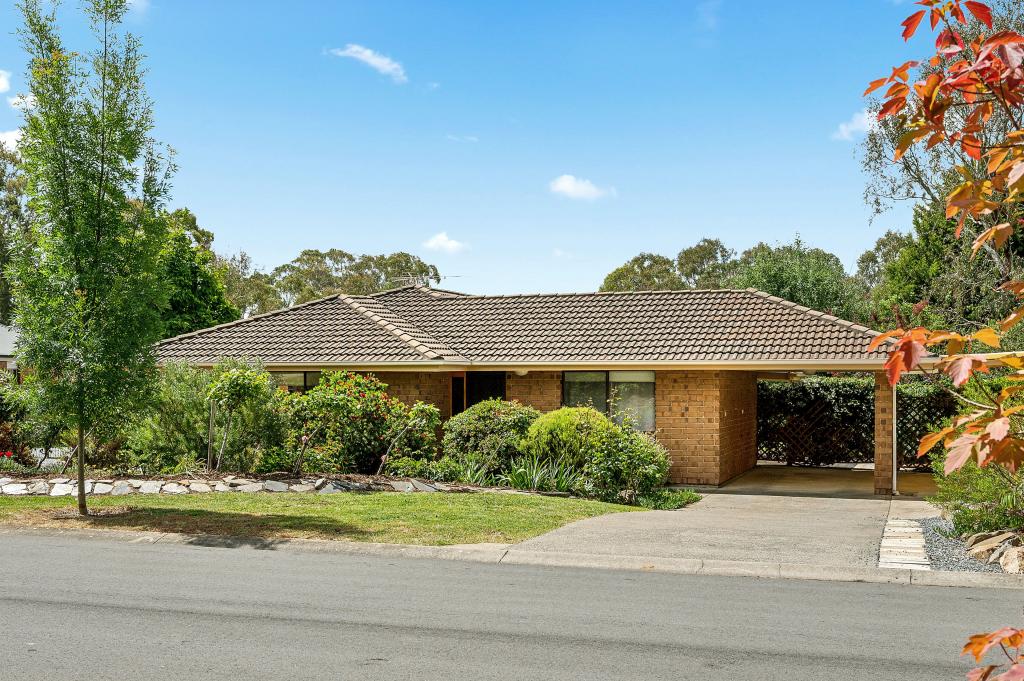 17 Gilbert Rd, Mount Barker, SA 5251