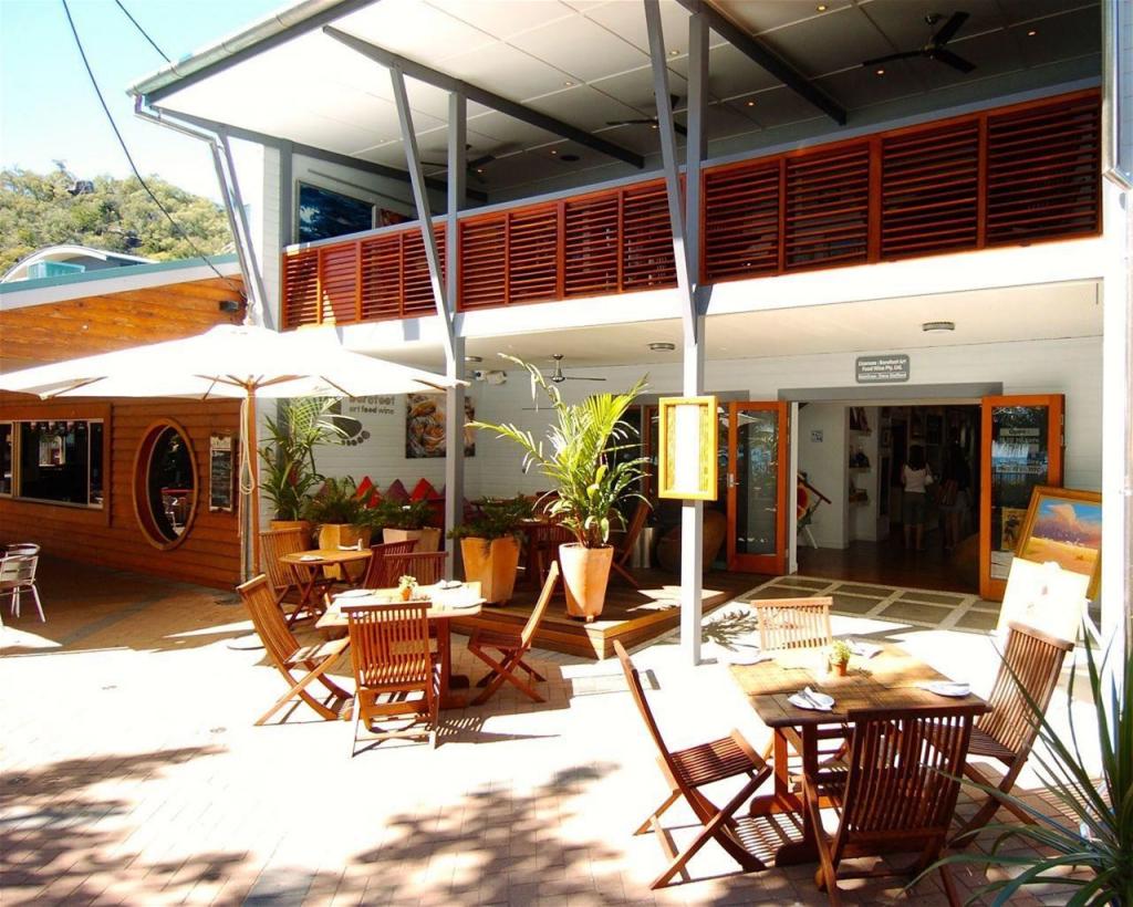 5 Pacific Dr, Horseshoe Bay, QLD 4819