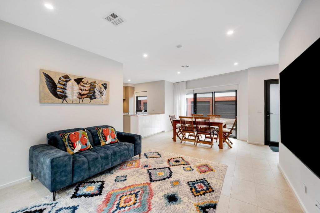 9/7 Buninyong St, Watson, ACT 2602