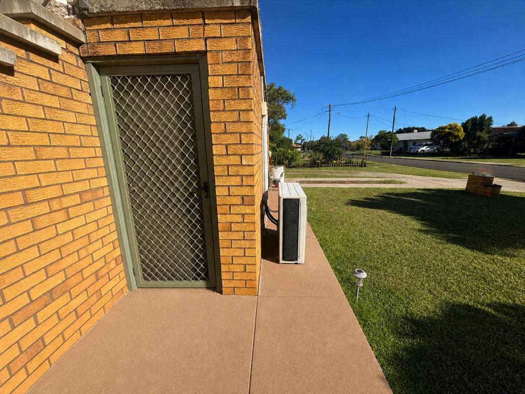 1/25 VILLARETTE AVE, NARRABRI, NSW 2390