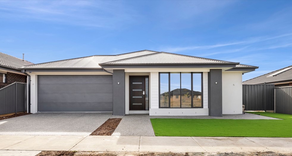 34 Lakeland Dr, Lucas, VIC 3350