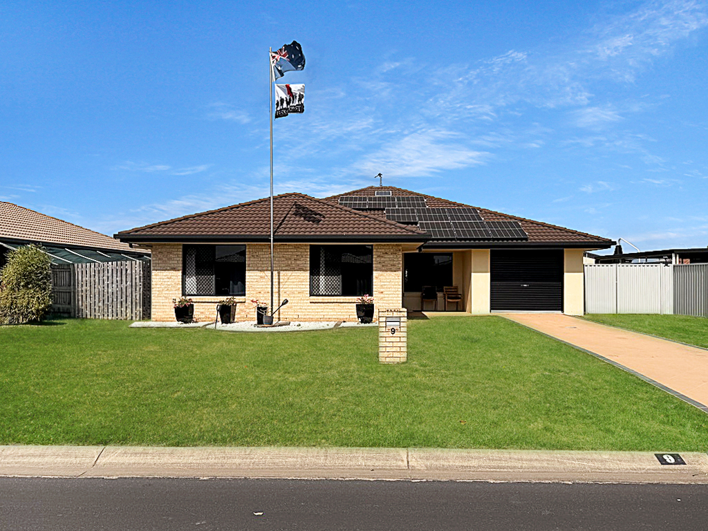 9 Bronton Way, Point Vernon, QLD 4655