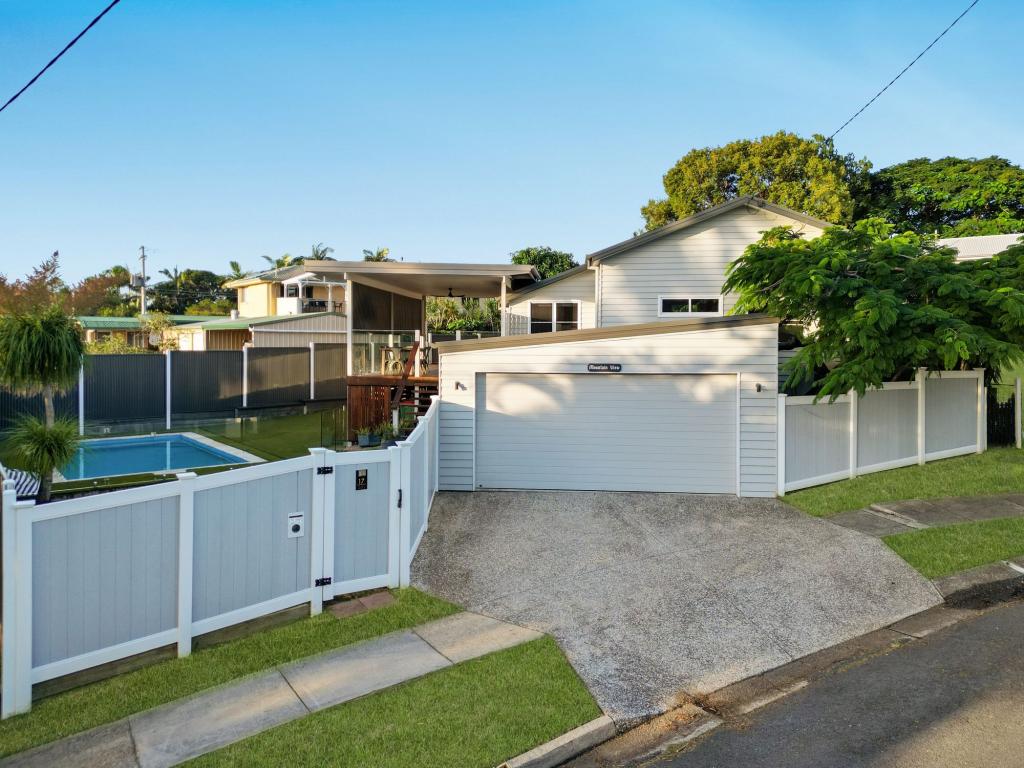 17 Allden Ave, Labrador, QLD 4215