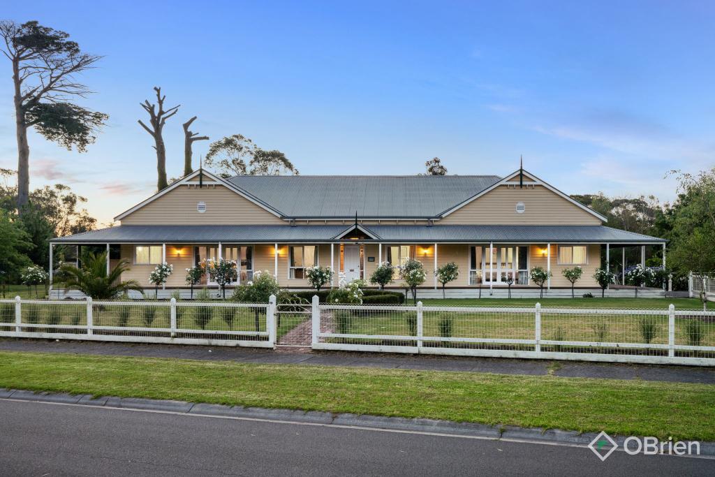 4 Coach House Lane, Beaconsfield, VIC 3807