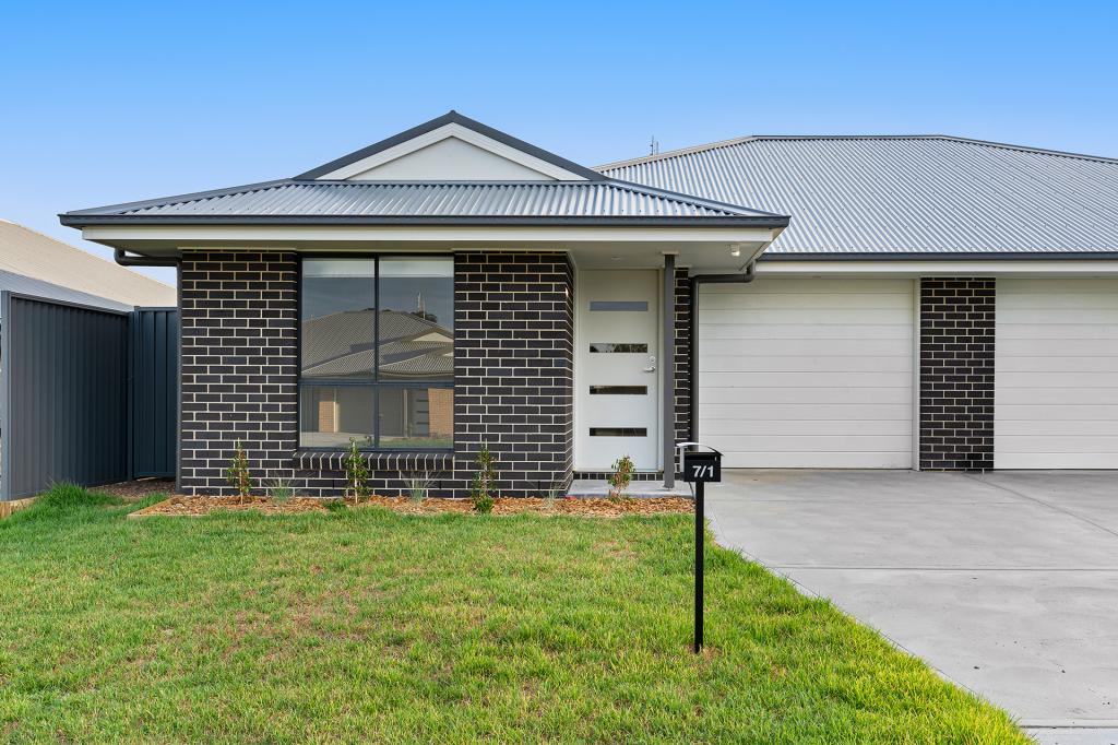 1/7 Melaleuca Way, Cessnock, NSW 2325