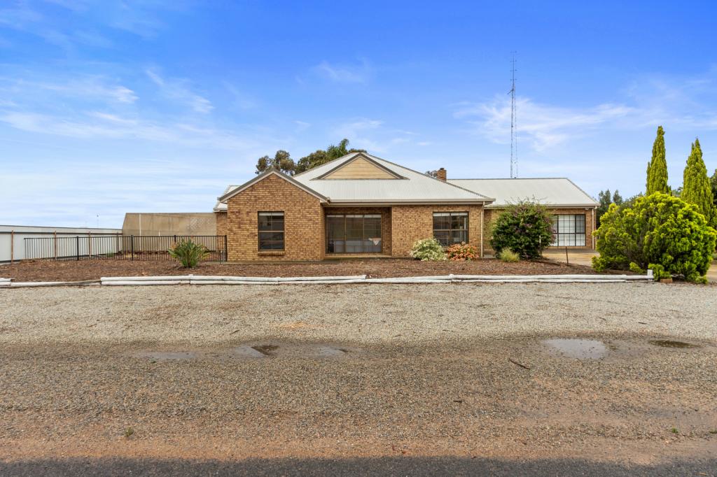 93 Narangga Tce, Moonta Bay, SA 5558