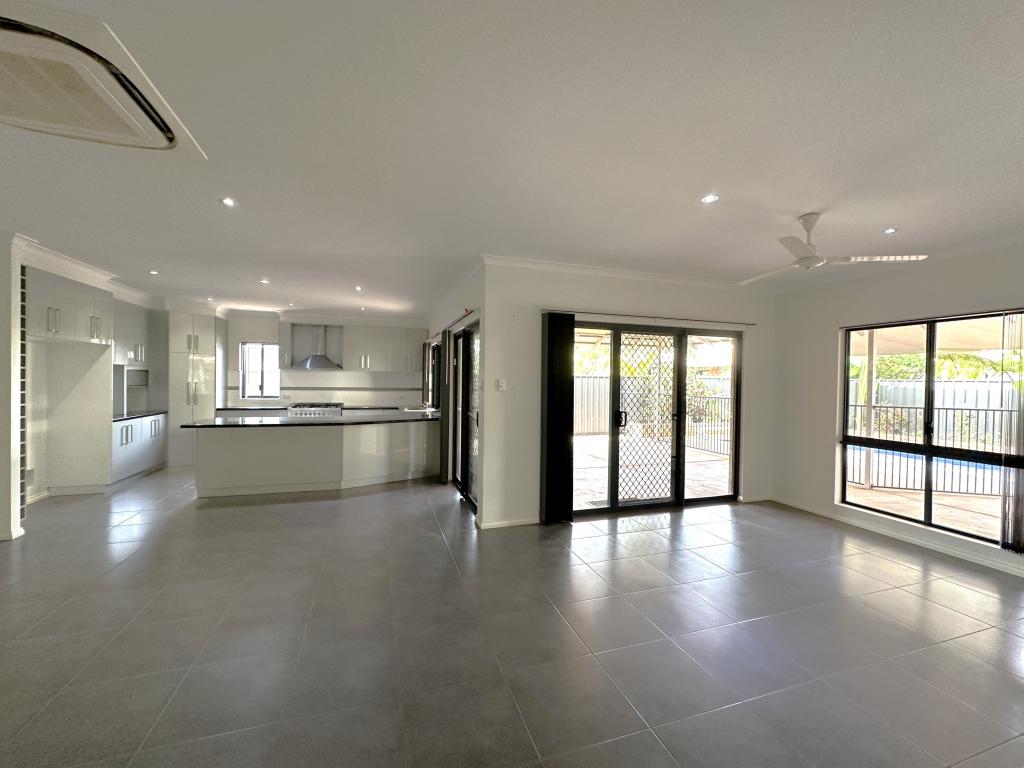 14 Nyamina Rd, Baynton, WA 6714