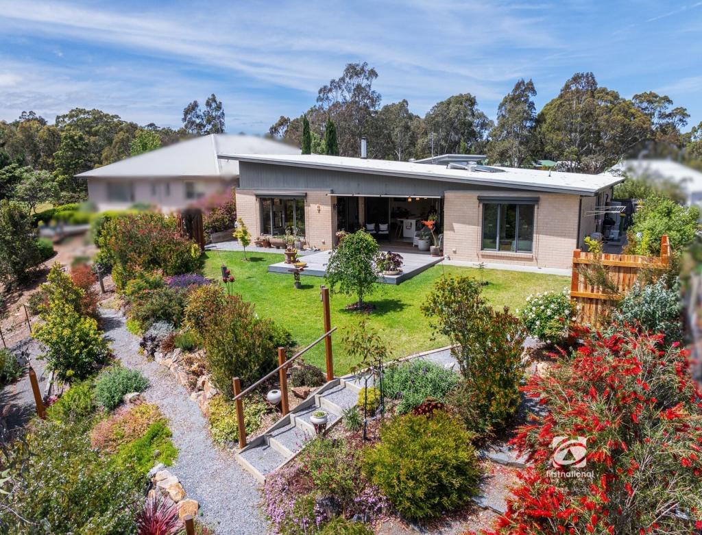 8 Leighton Bay Dr, Metung, VIC 3904