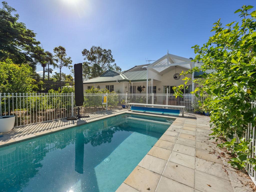 10 Westcott Pl, Bellbowrie, QLD 4070
