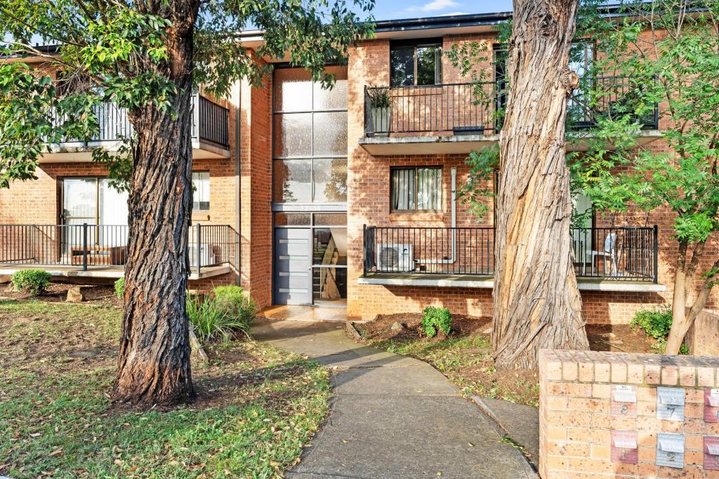 4/32 OLD HUME HWY, CAMDEN, NSW 2570