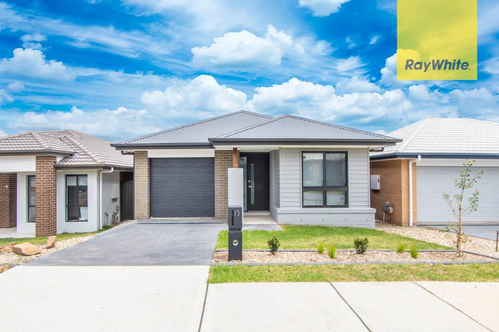 15 Melton Cct, Gregory Hills, NSW 2557