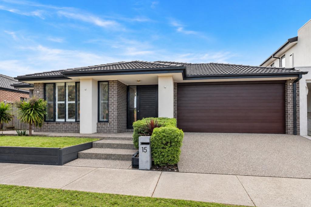 15 Heathcote St, Mickleham, VIC 3064