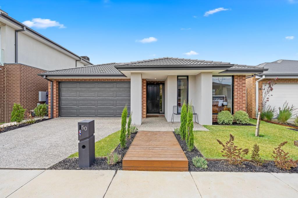 50 Scenery Dr, Clyde North, VIC 3978