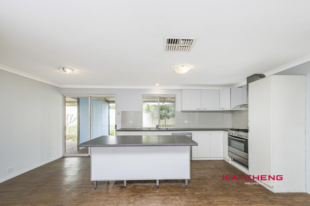 33 Sunray Cir, Ellenbrook, WA 6069