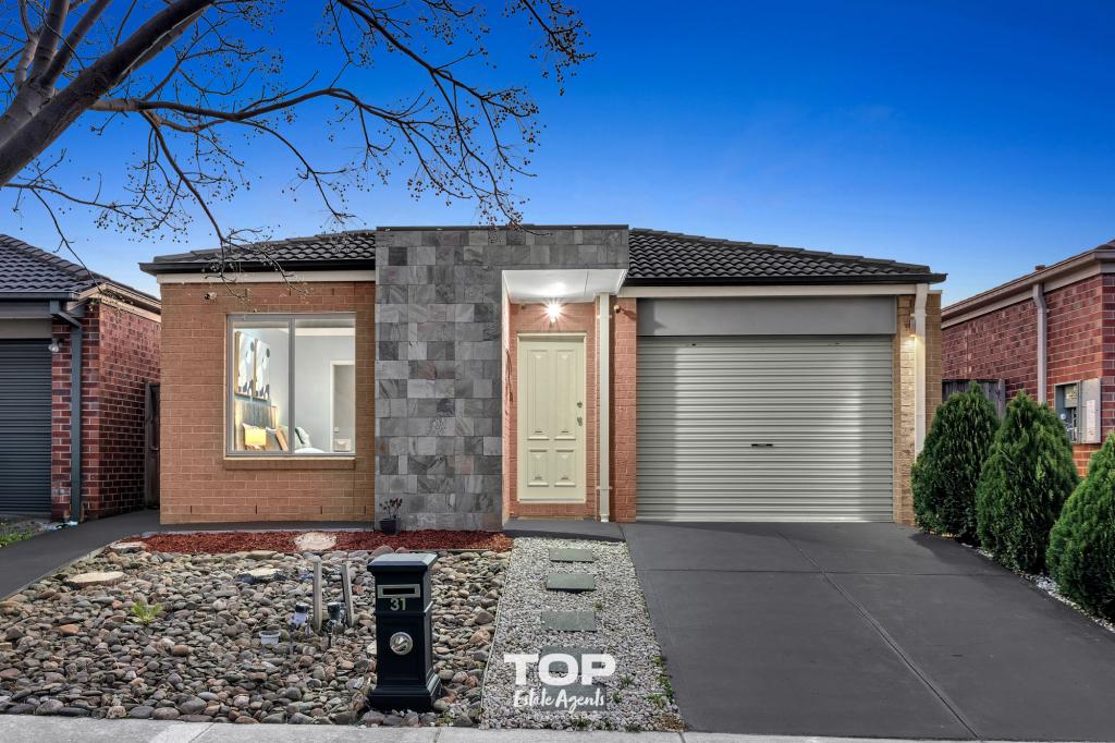 31 Paxford Dr, Cranbourne North, VIC 3977