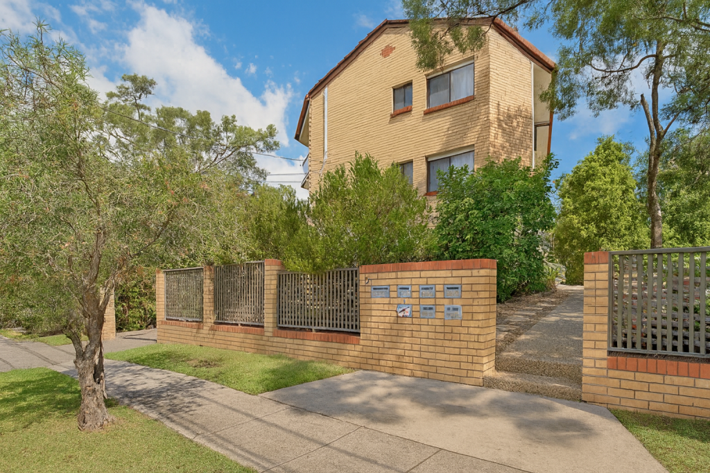 1/6 Ricardo St, Kelvin Grove, QLD 4059