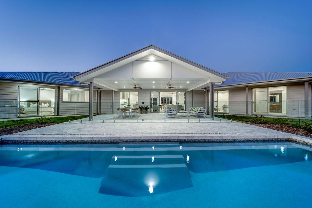 33 SWAGMANS RDGE, CHATSWORTH, QLD 4570
