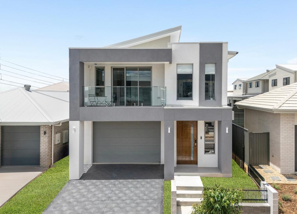 13 LONG ST, ORAN PARK, NSW 2570