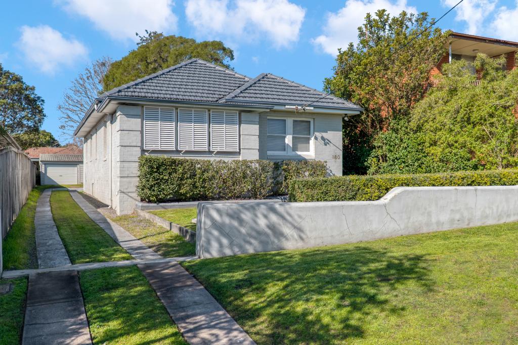 180 High St, East Maitland, NSW 2323