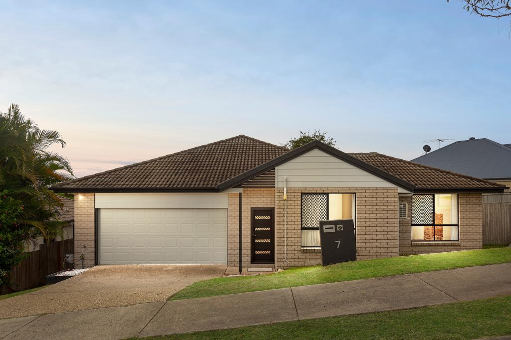 7 Dianella St, Springfield Lakes, QLD 4300
