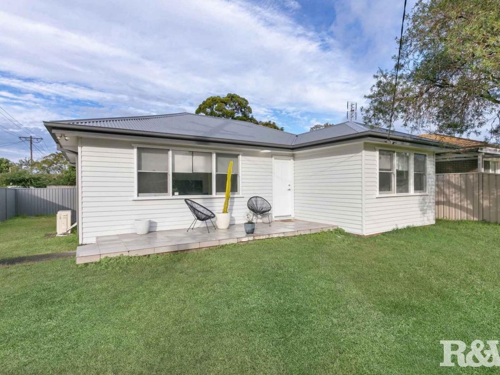 8 Walford St, Woy Woy, NSW 2256